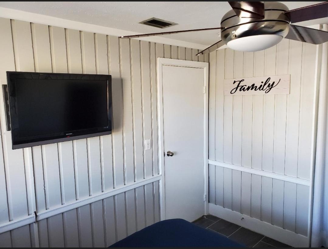 Beautiful Cottage Near Lake Louisa & Mins From Disney, Vehicle Rental Available เคลอมอนต์ ภายนอก รูปภาพ