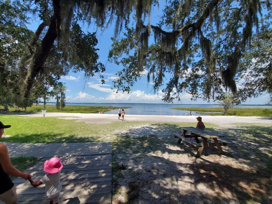Beautiful Cottage Near Lake Louisa & Mins From Disney, Vehicle Rental Available เคลอมอนต์ ภายนอก รูปภาพ